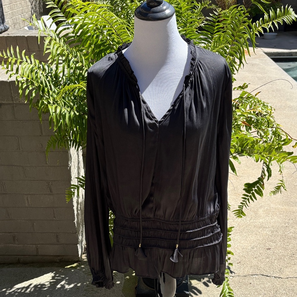 CURRENT AIR Black Small Smocked Top Size Large NWT